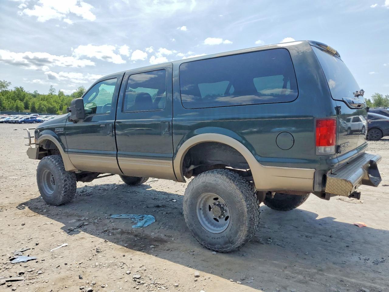 2003 Ford Excursion Eddie Bauer - Image 2