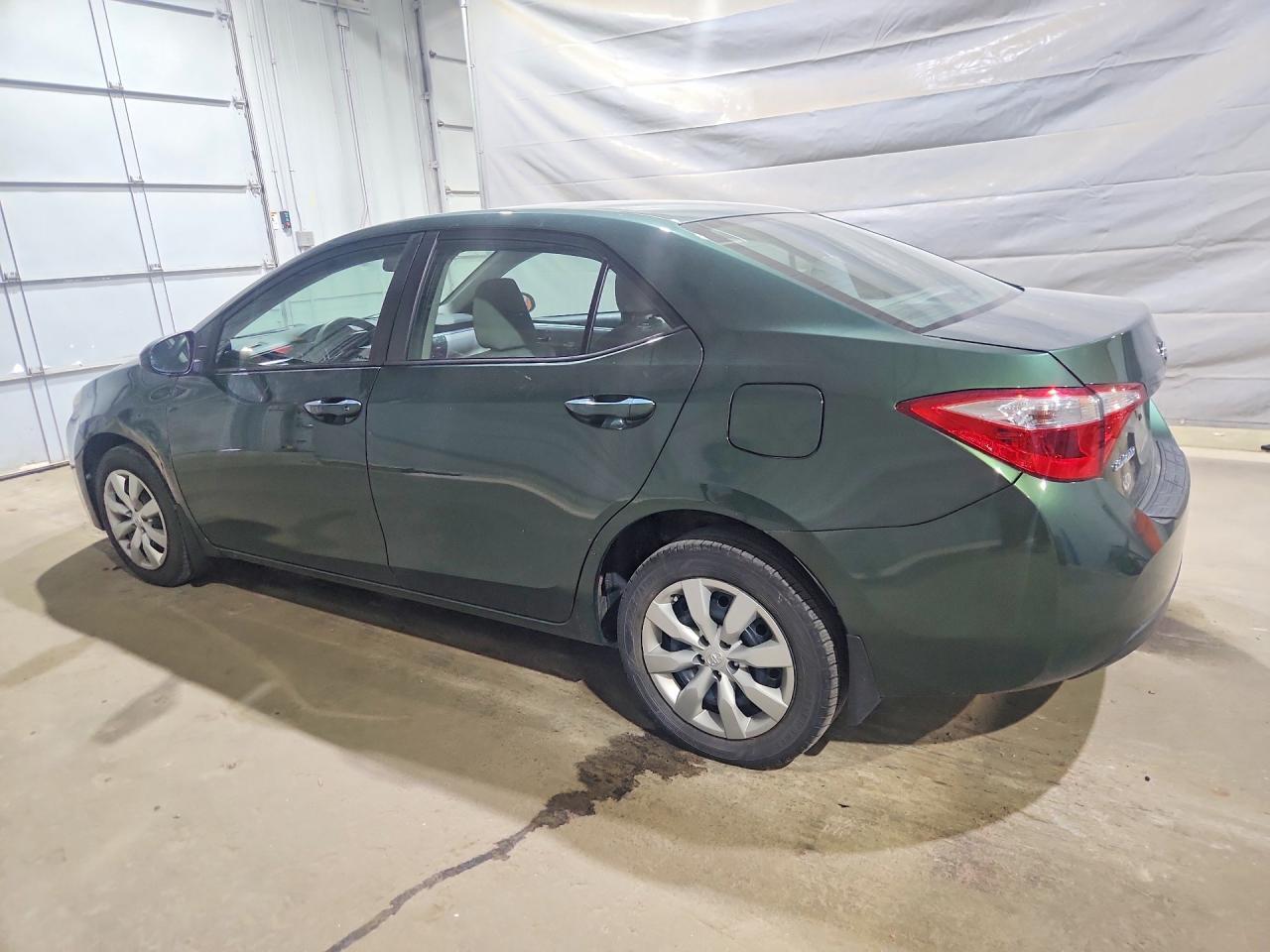 2015 Toyota Corolla Le - Фото 2