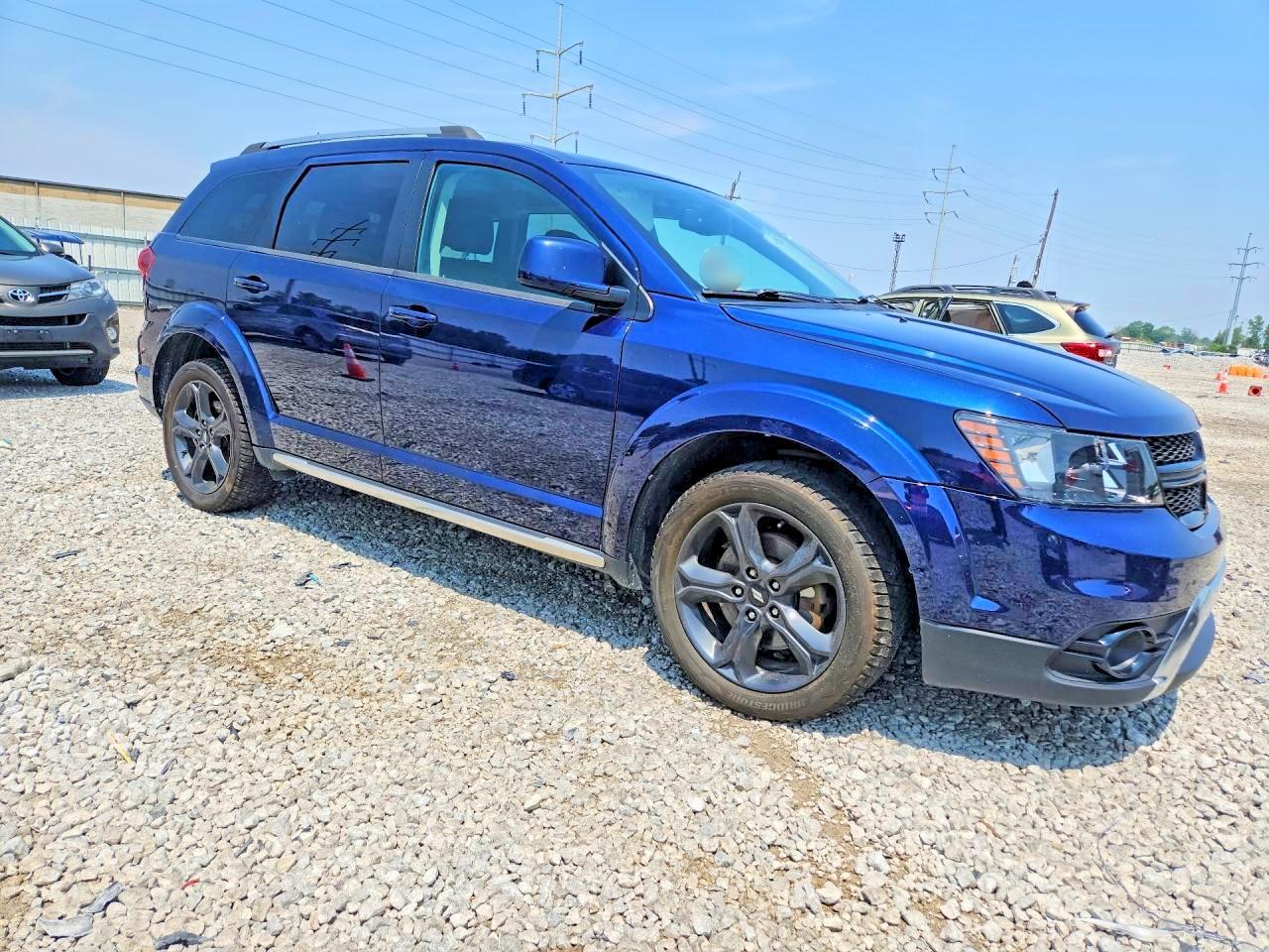 2018 Dodge Journey Crossroad - Image 4