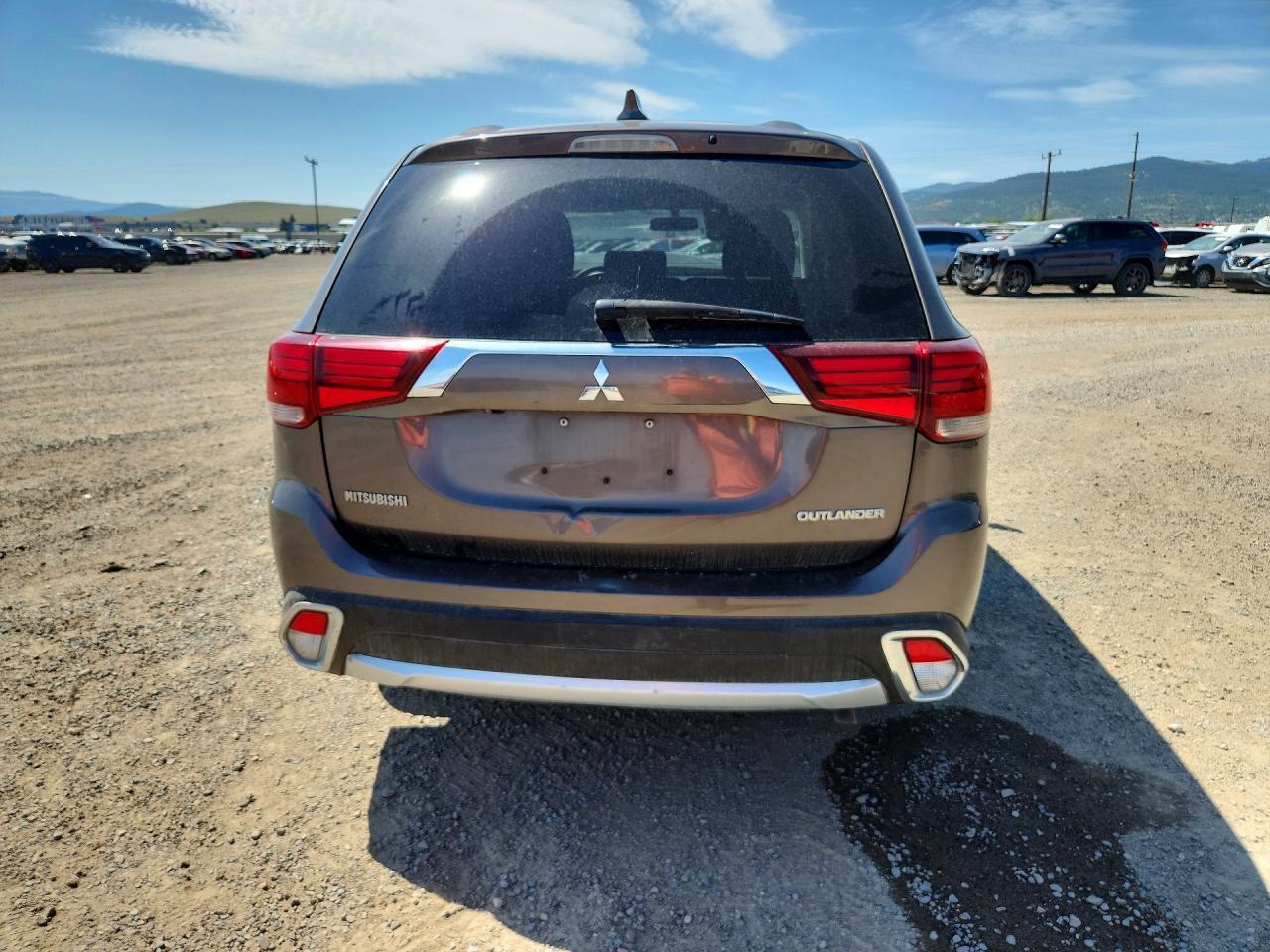 2018 Mitsubishi Outlander Es - Image 6