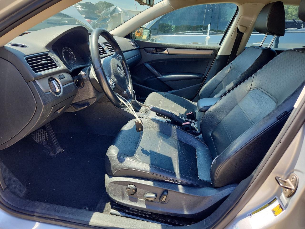 2014 Volkswagen Passat Se - Фото 7
