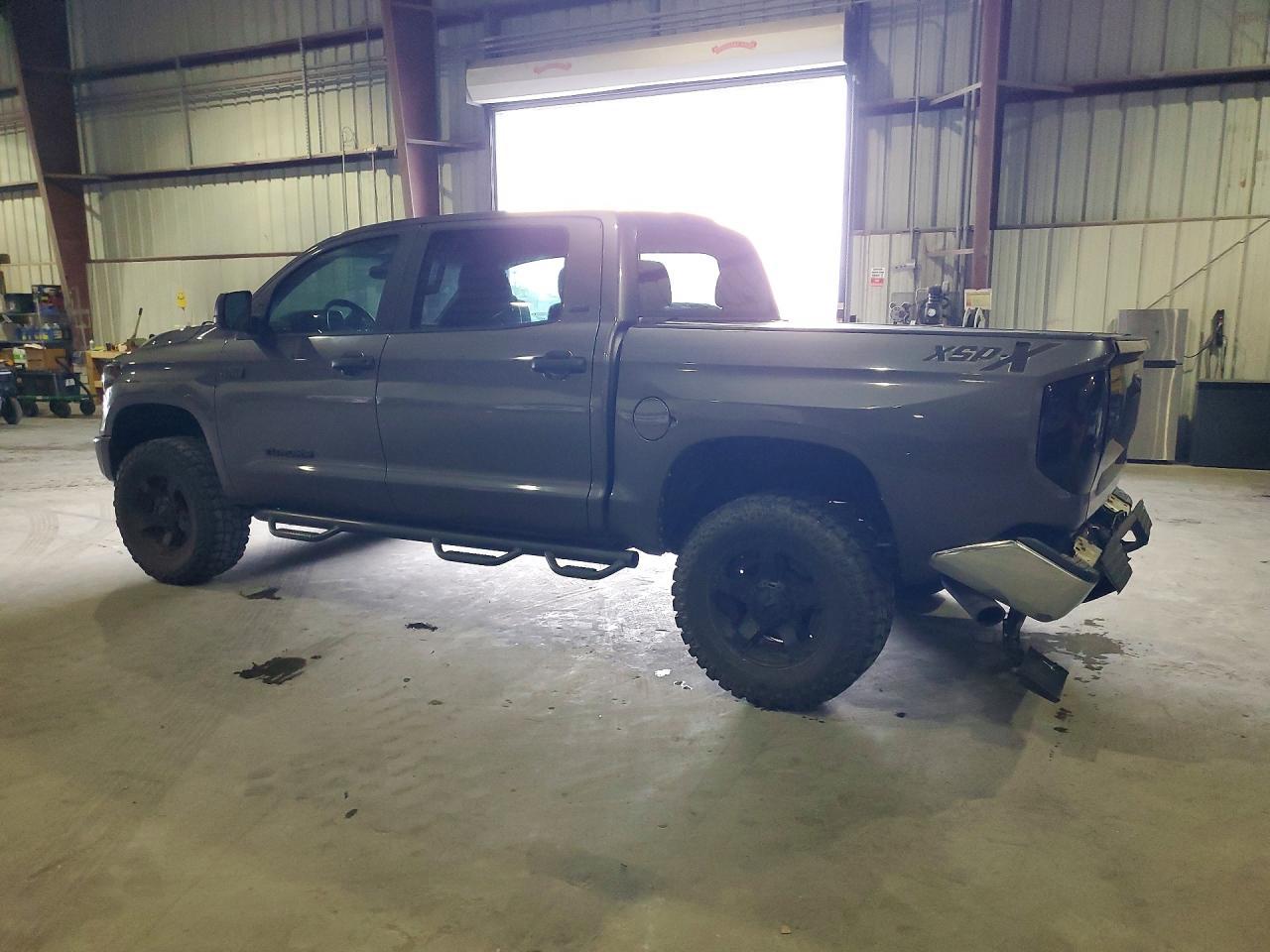 2015 Toyota Tundra Crewmax Sr5 - Фото 2
