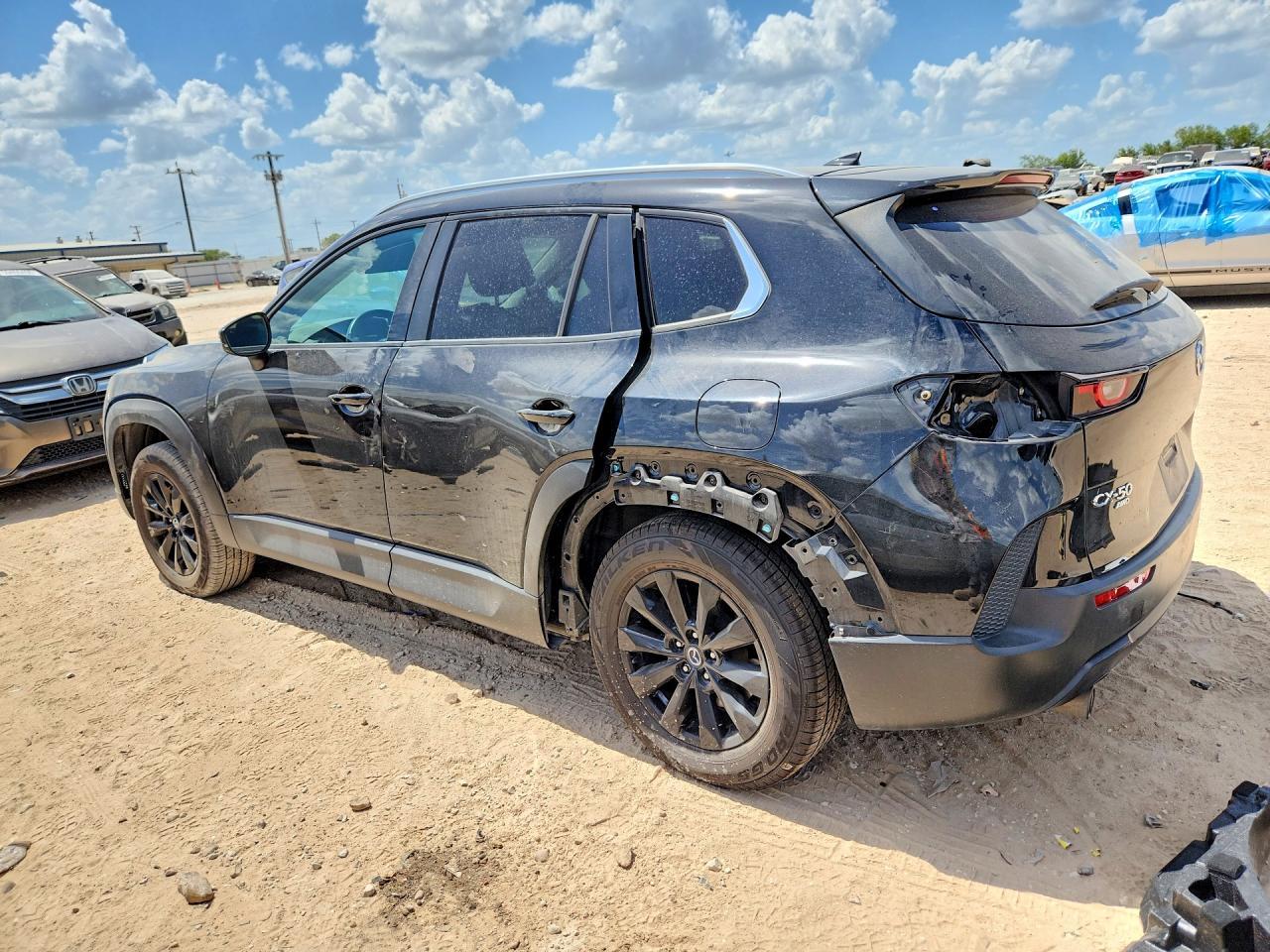 2024 Mazda Cx-50 Premium - Image 2
