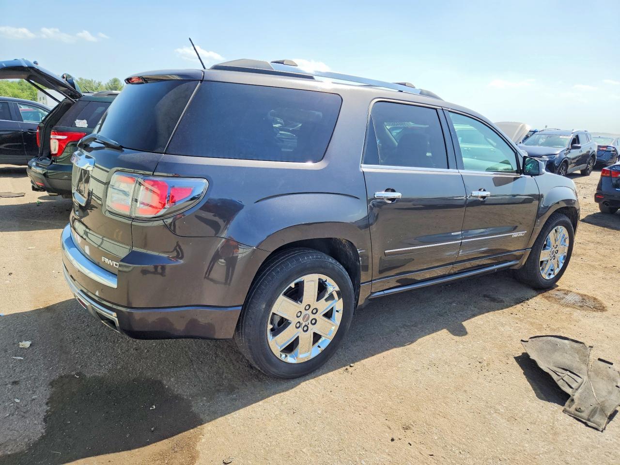 2014 GMC Acadia Denali - Image 3