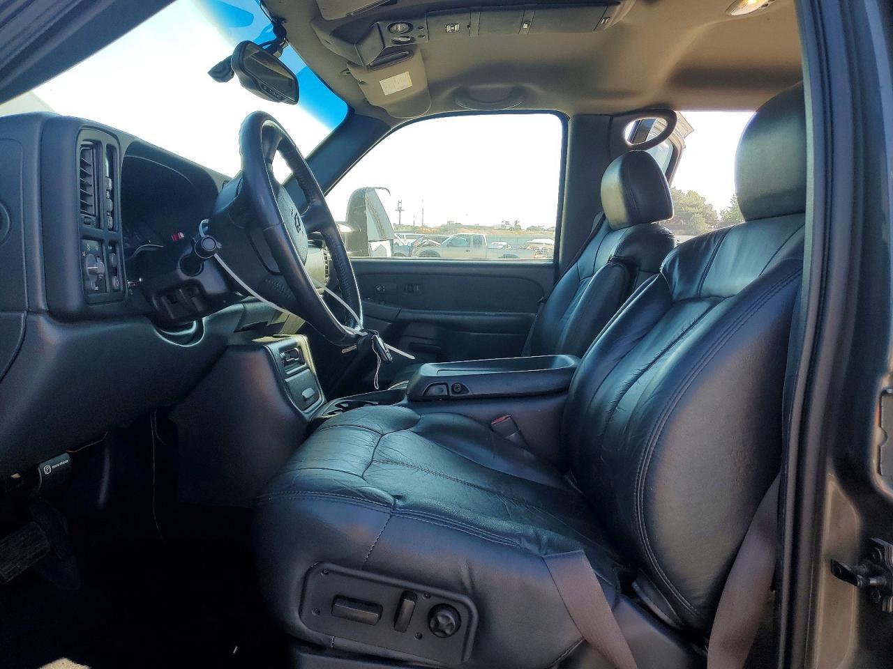 2002 Chevrolet Silverado K2500 Heavy Duty - Фото 7