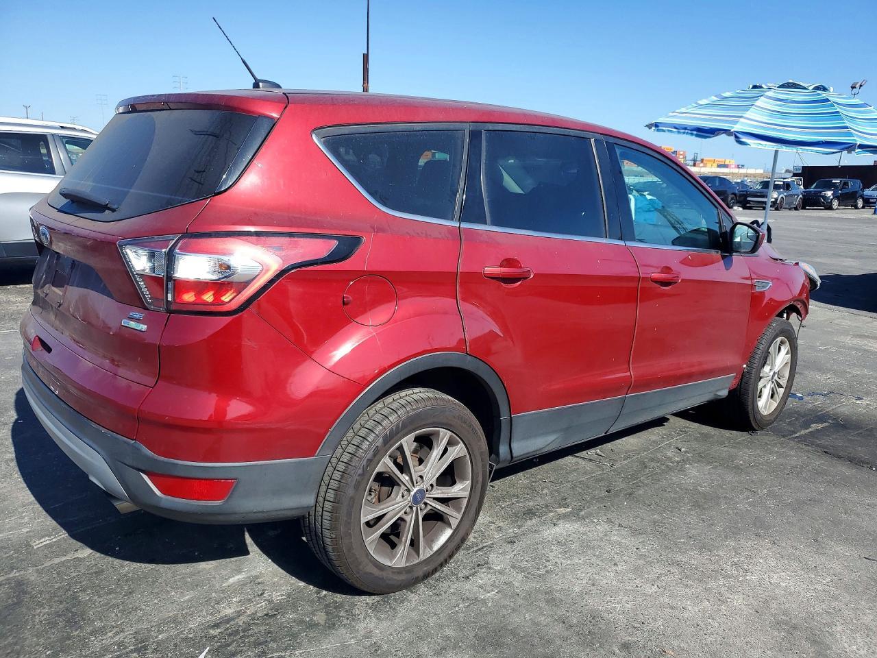 2017 Ford Escape Se - Фото 3