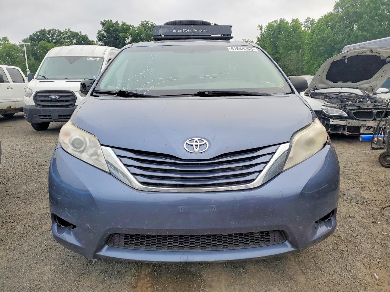 2015 Toyota Sienna Le - Фото 5