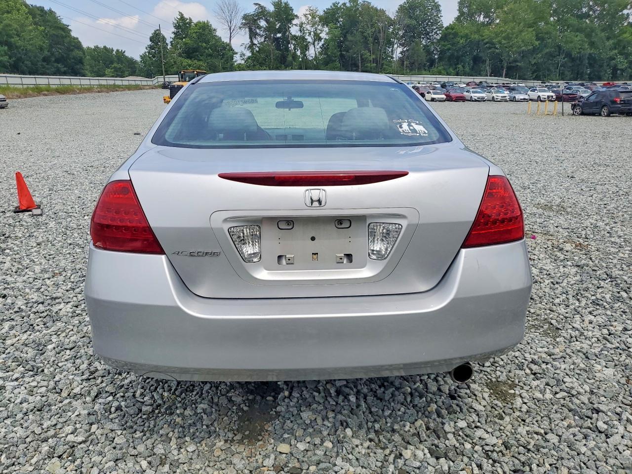 2006 Honda Accord Lx - Image 6