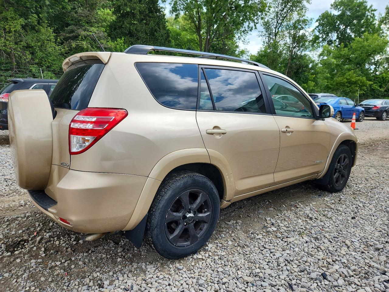 2010 Toyota Rav4 Limited - Image 3