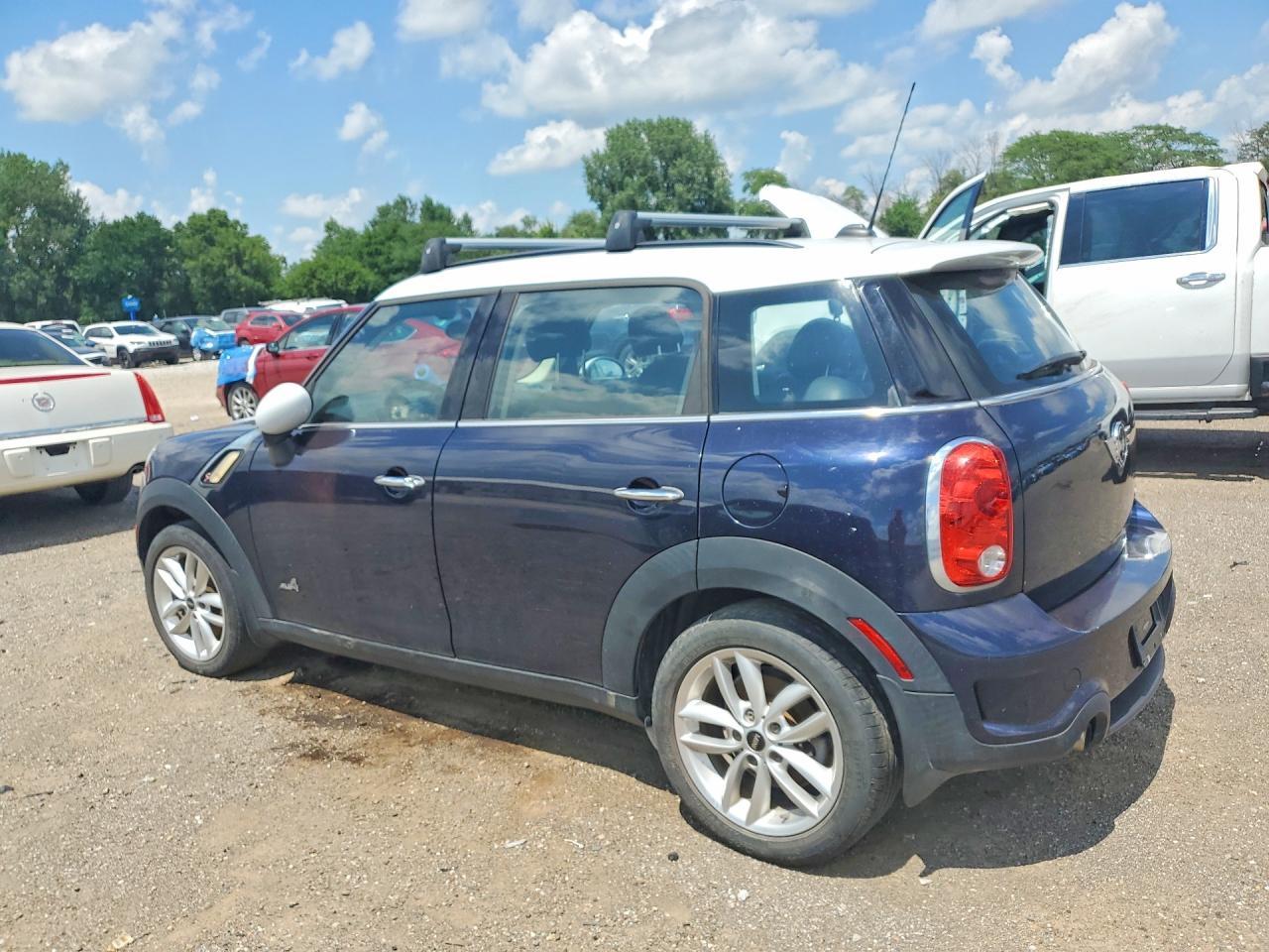 2013 Mini Cooper S Countryman - Image 2
