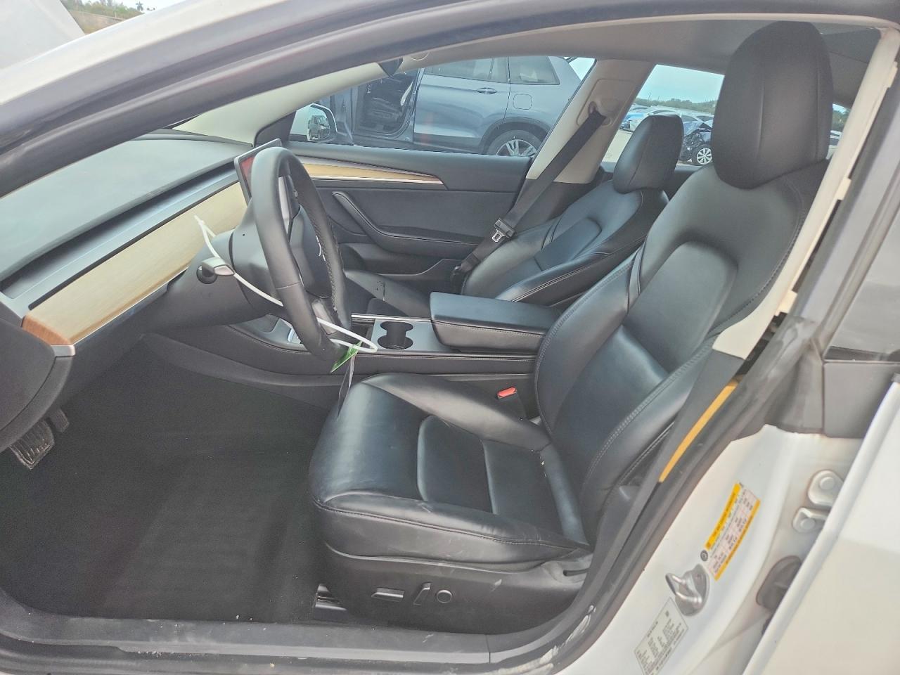 2021 Tesla Model 3 - Фото 7
