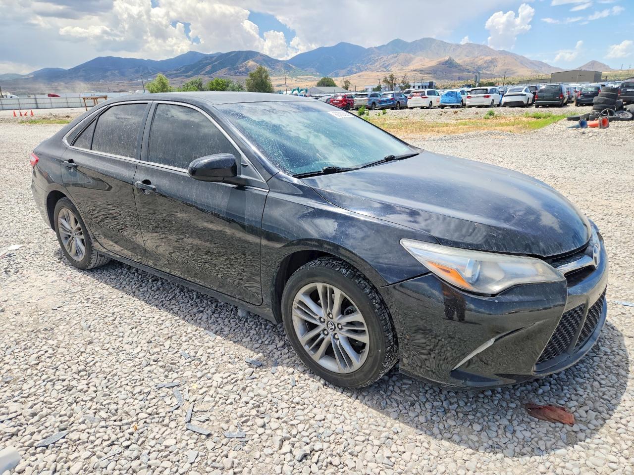 2017 Toyota Camry Se - Фото 4