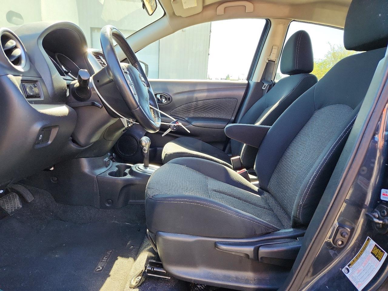 2017 Nissan Versa 1.6 S - Фото 7