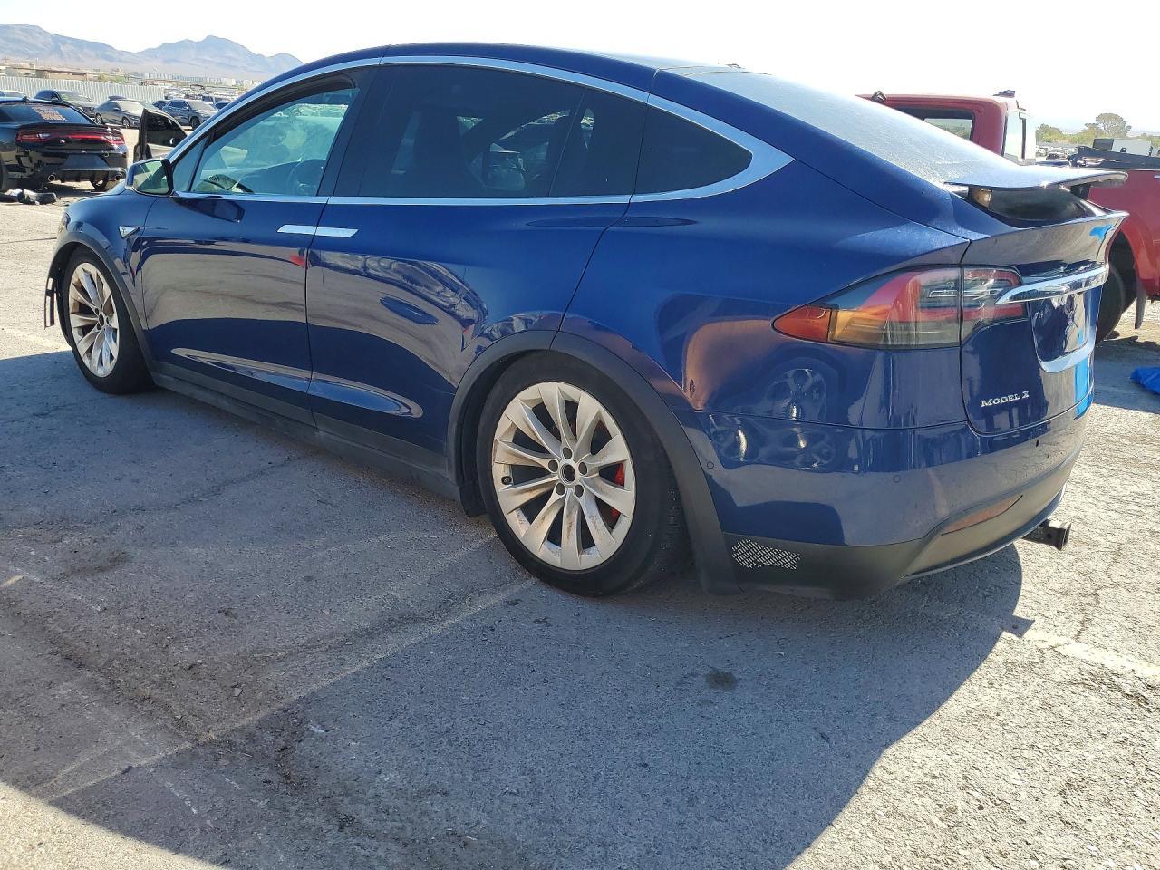 2016 Tesla Model X - Фото 2