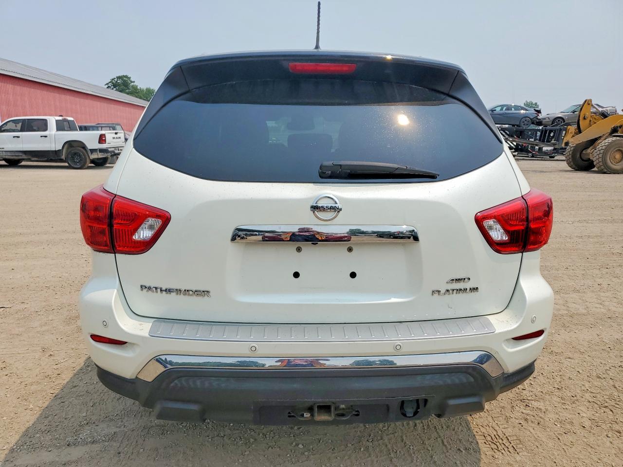 2017 Nissan Pathfinder S - Фото 6