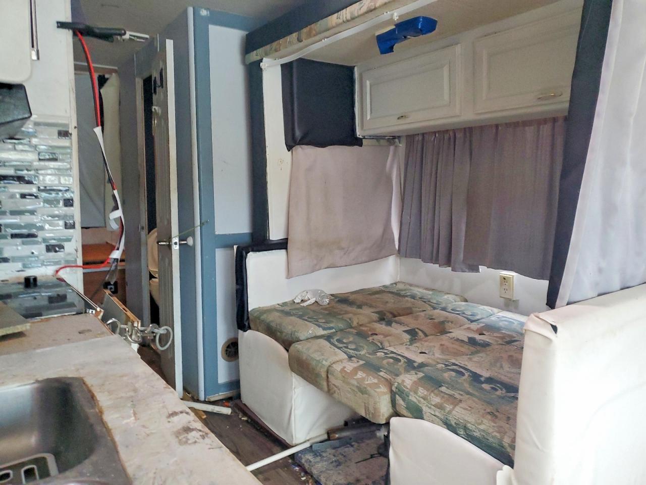 2000 Gulf Stream Rv - Фото 6