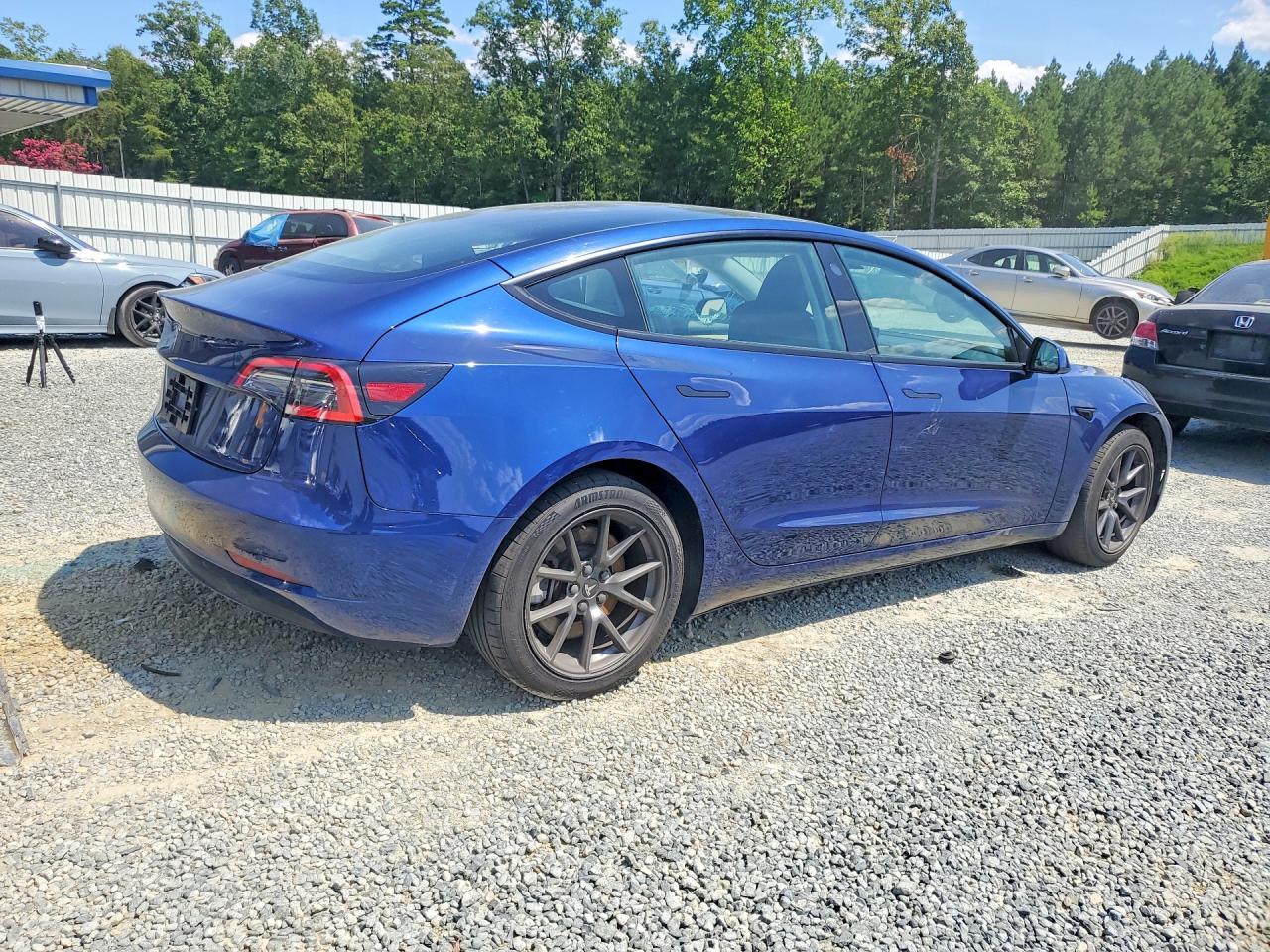 2023 Tesla Model 3 - Image 3
