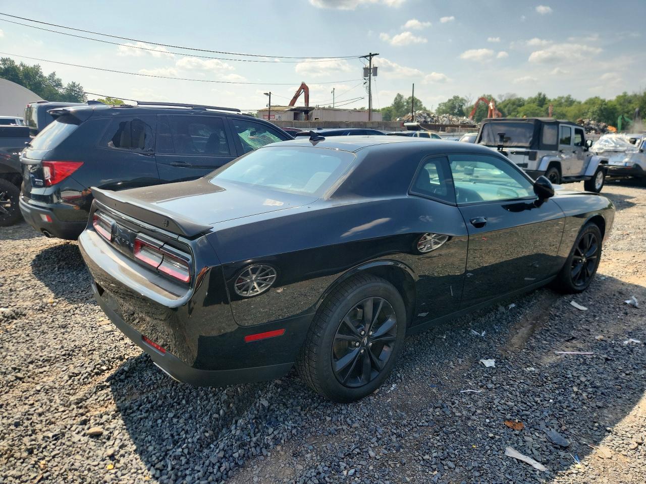 2020 Dodge Challenger Sxt - Image 3