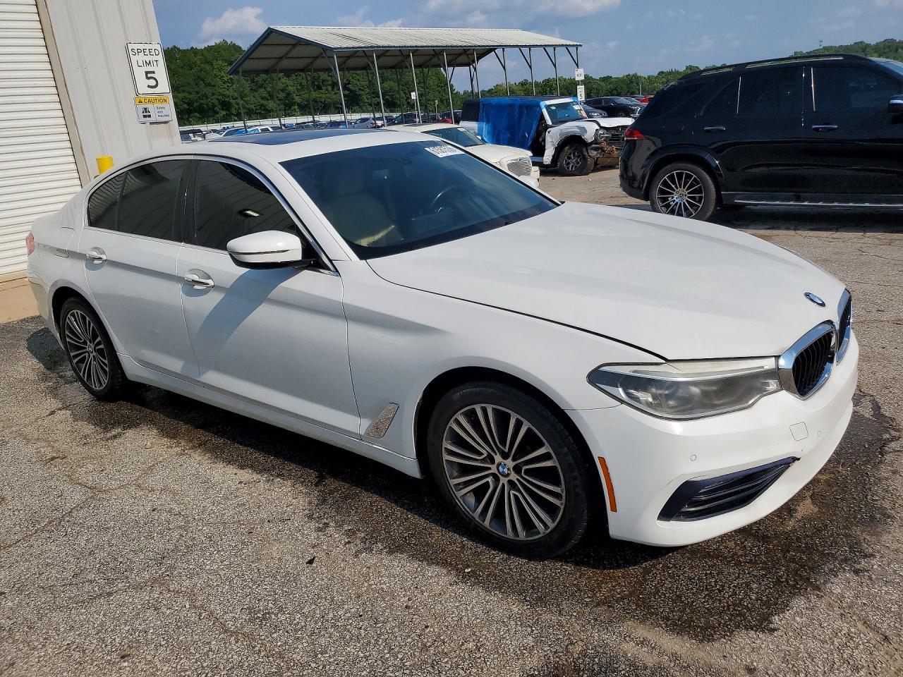 2017 BMW 540 I - Фото 4