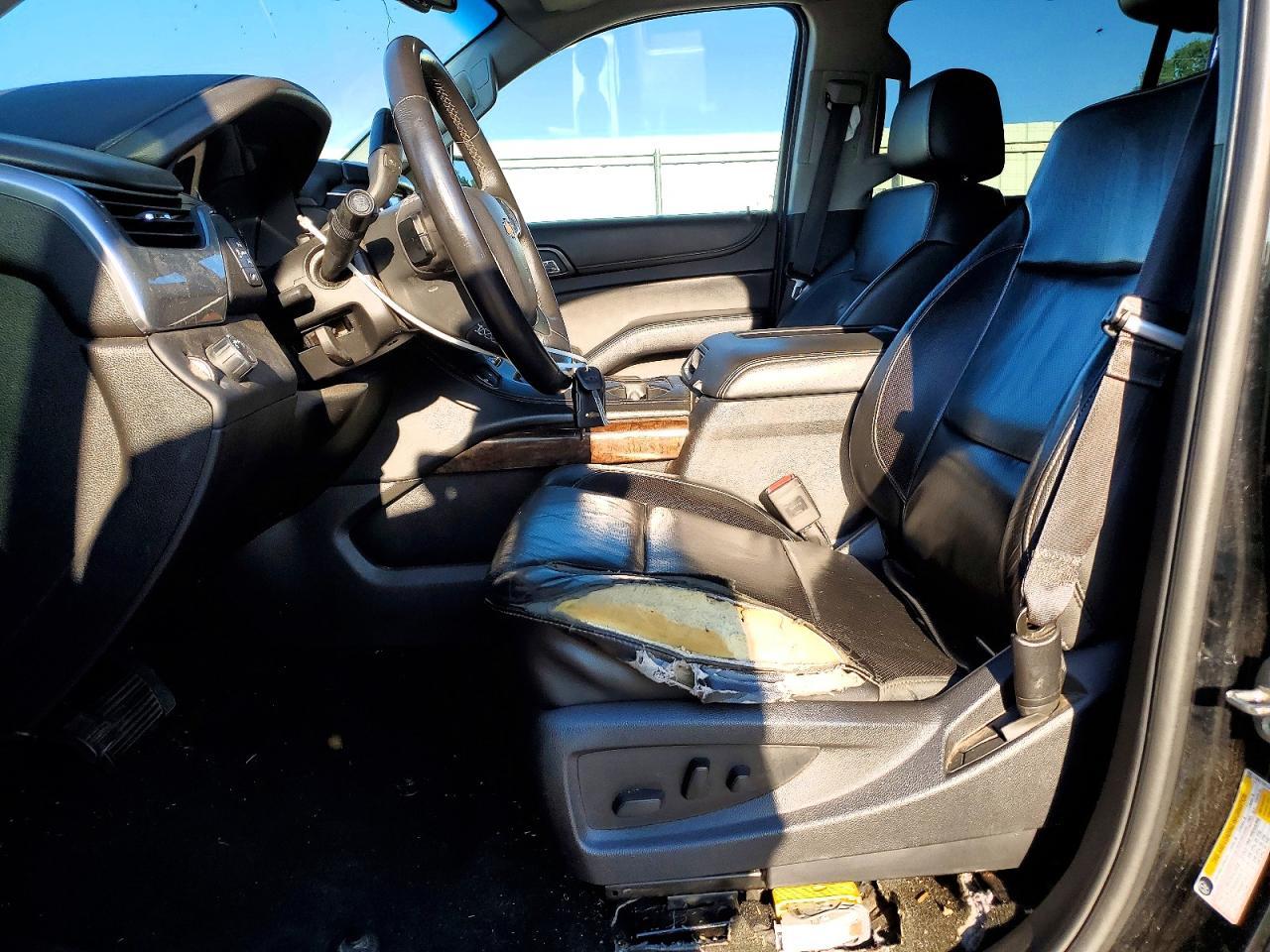 2018 Chevrolet Suburban C1500 Lt - Image 7