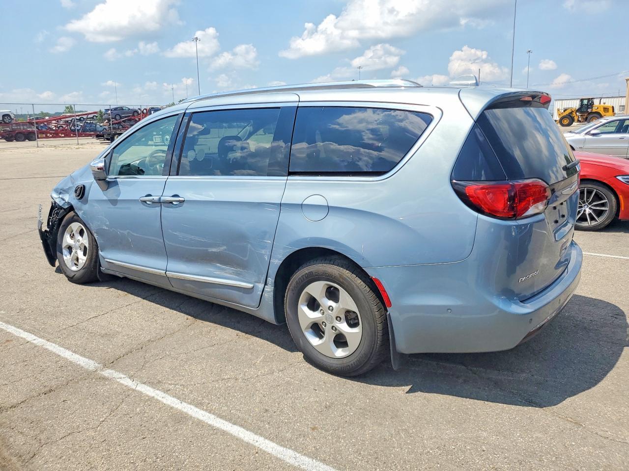 2017 Chrysler Pacifica Ehybrid Platinum - Фото 2