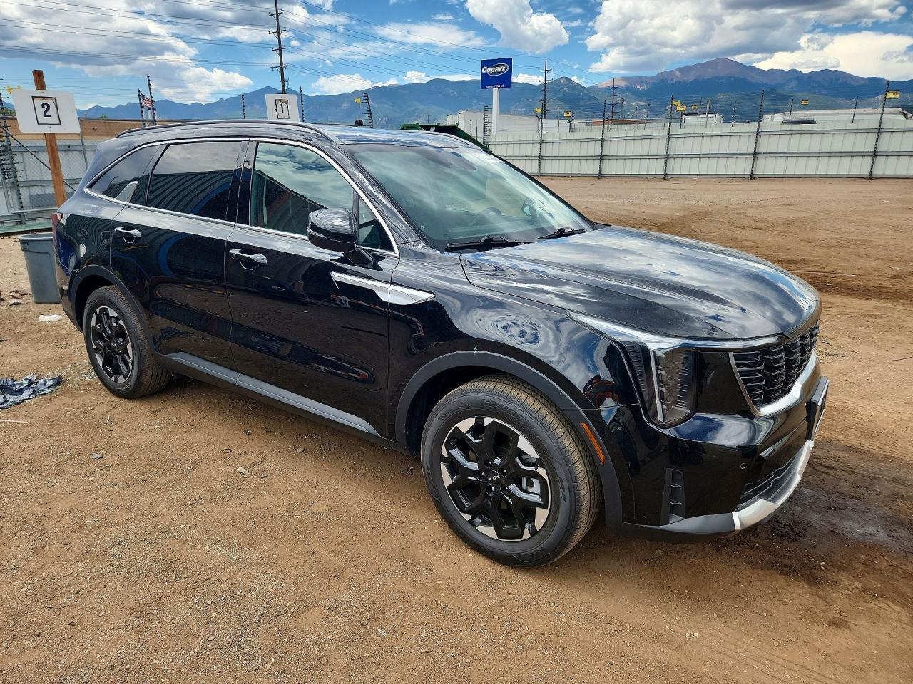 2025 Kia Sorento S - Фото 4
