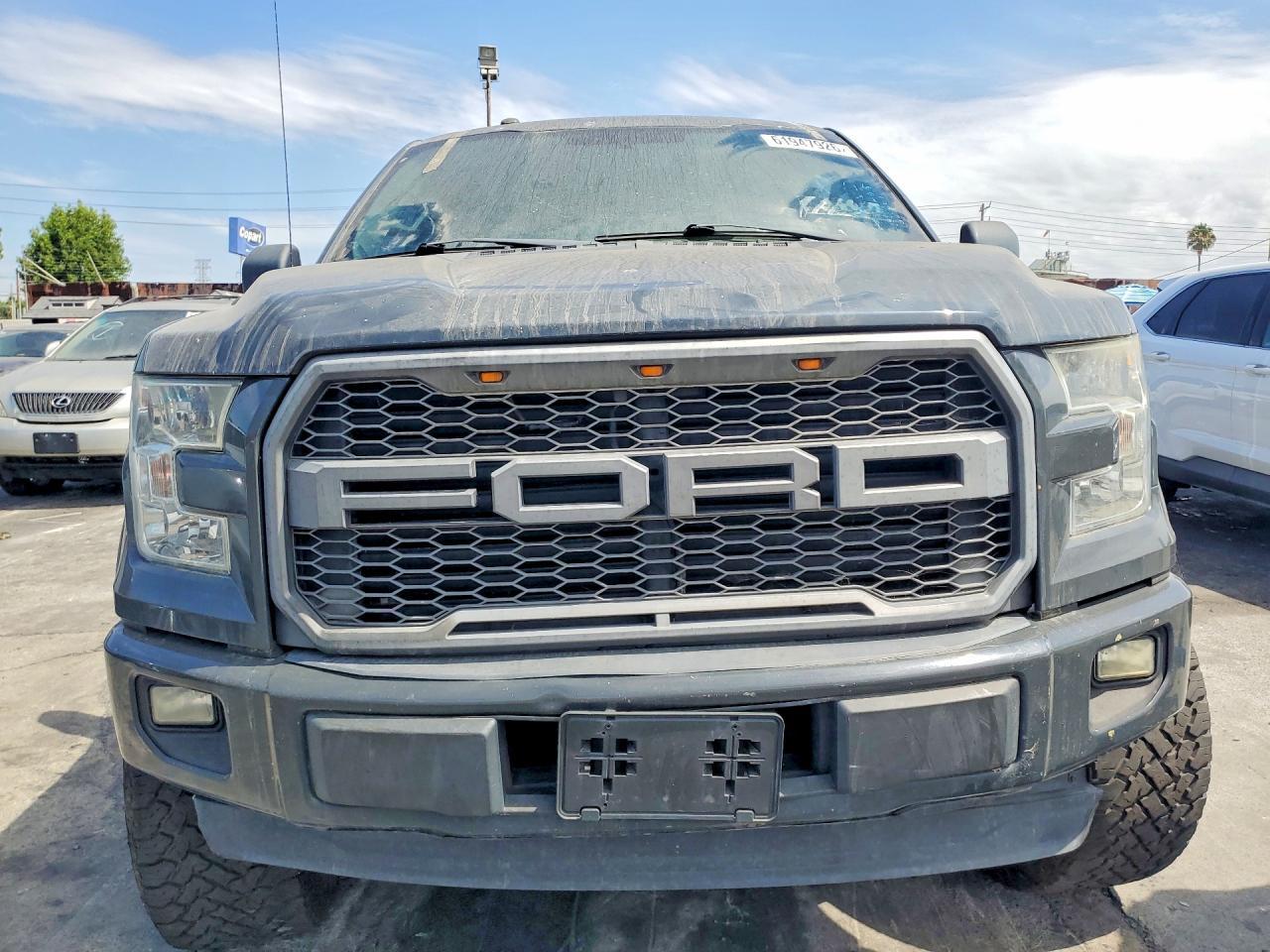 2016 Ford F150 Supercrew - Фото 5
