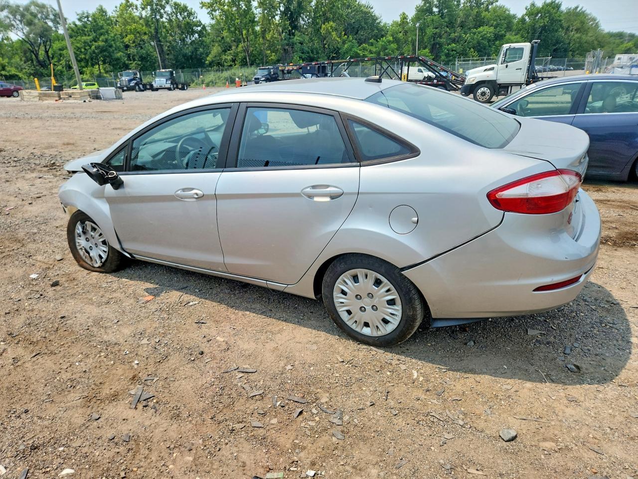 2017 Ford Fiesta S - Image 2