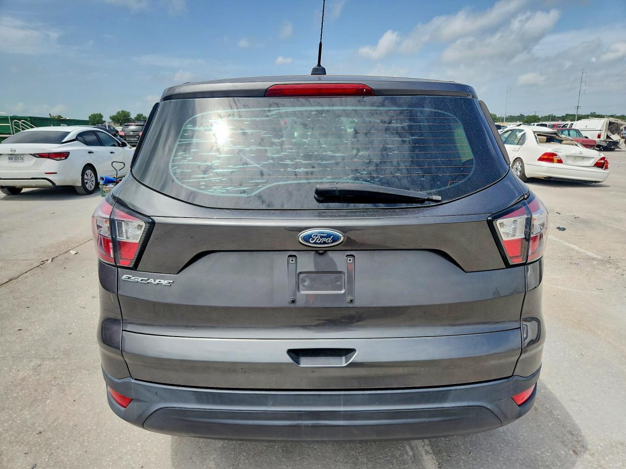2017 Ford Escape S - Фото 6