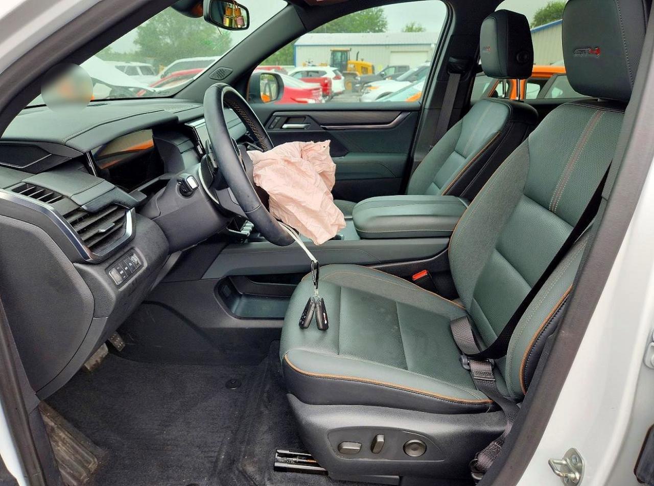 2024 GMC Acadia At4 - Фото 7