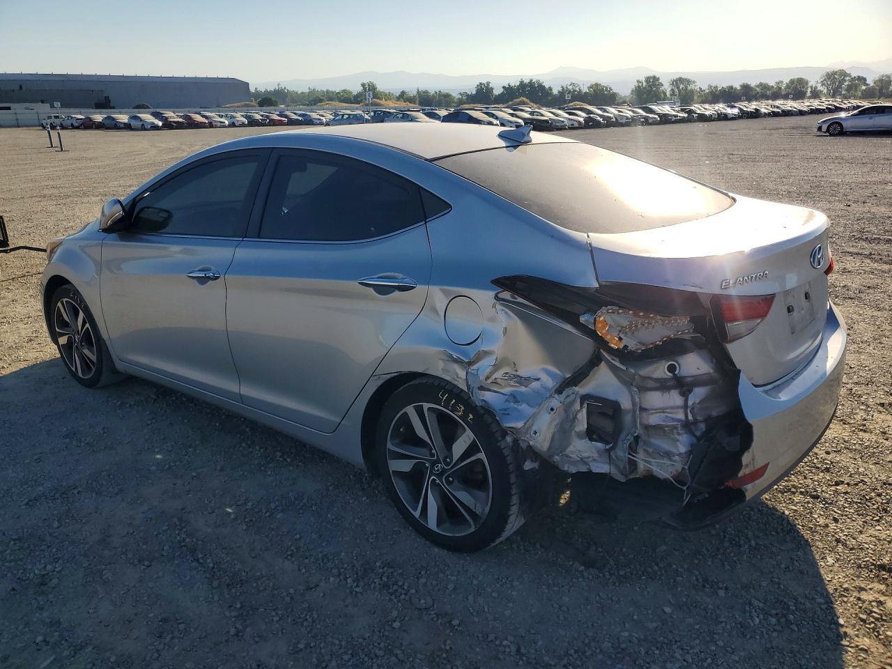 2014 Hyundai Elantra Limited - Фото 2
