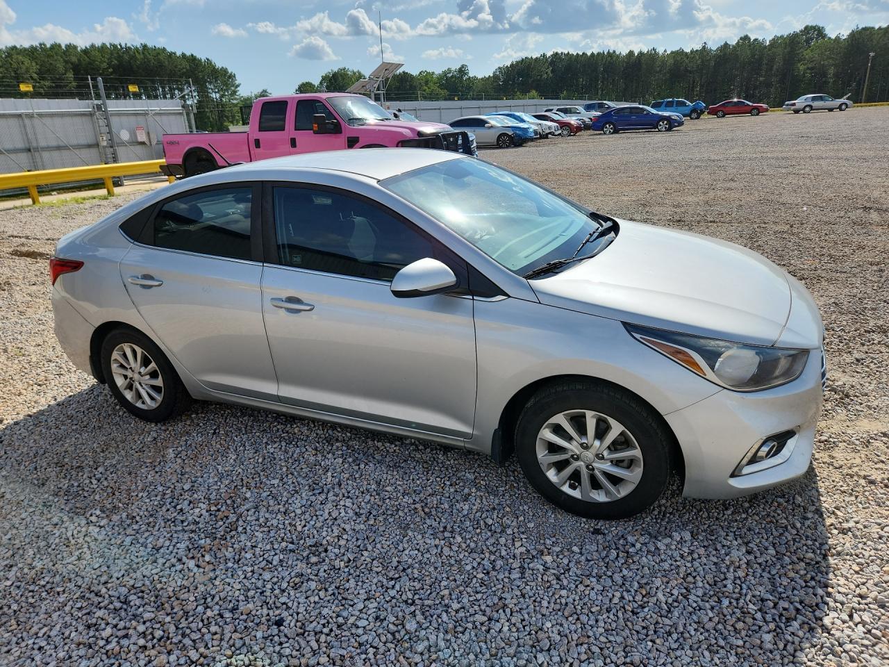 2020 Hyundai Accent Sel - Image 4