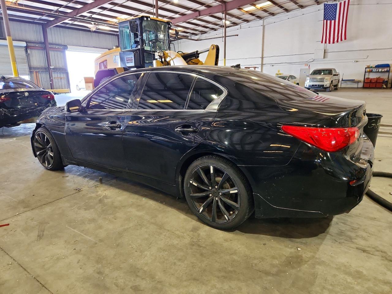 2017 Infiniti Q50 2.0T Premium - Фото 2