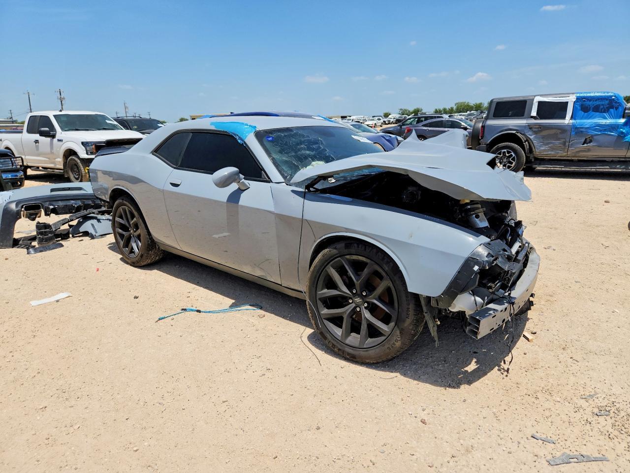 2022 Dodge Challenger Sxt - Фото 4