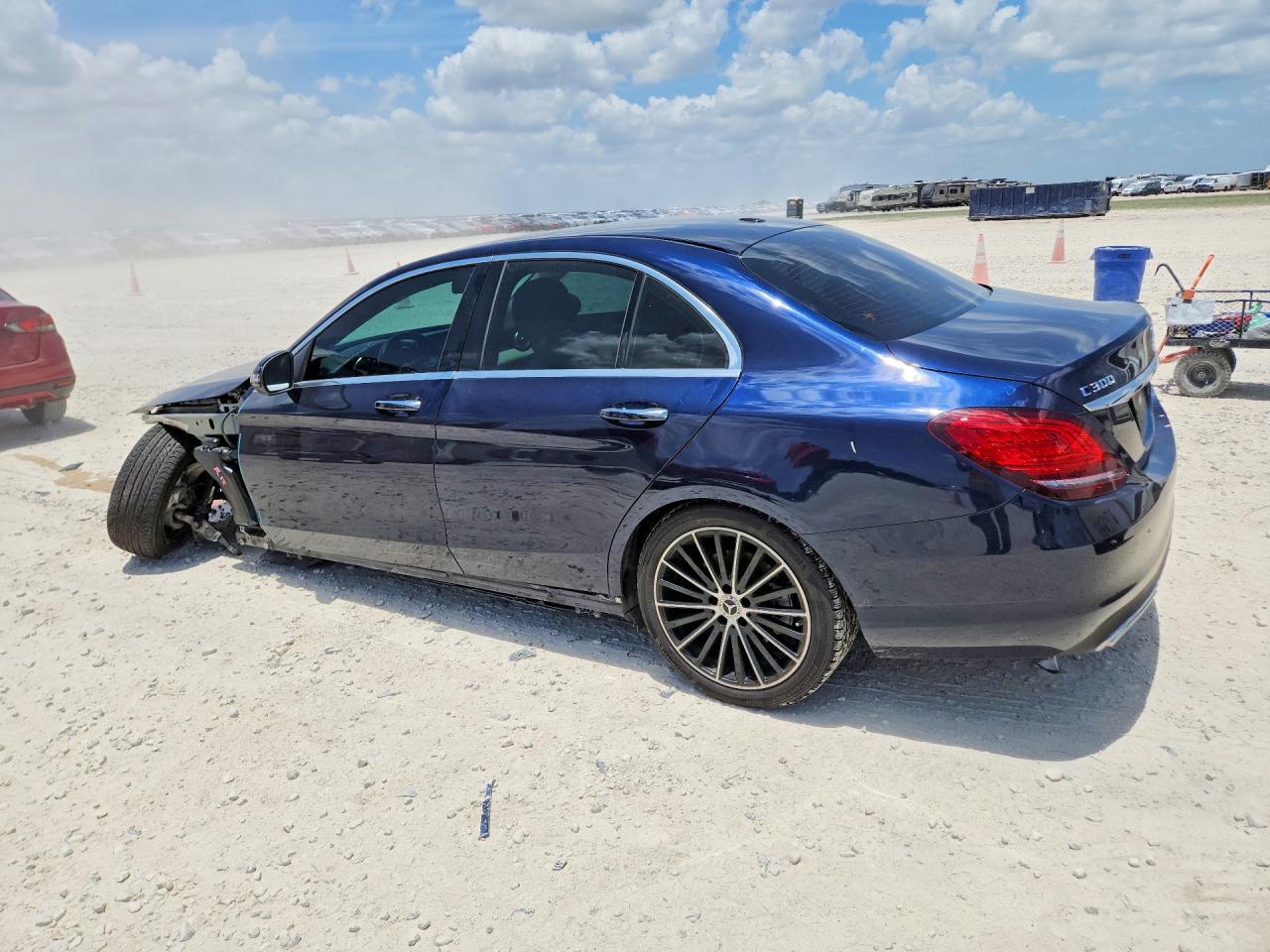 2021 Mercedes-Benz C 300 - Фото 2