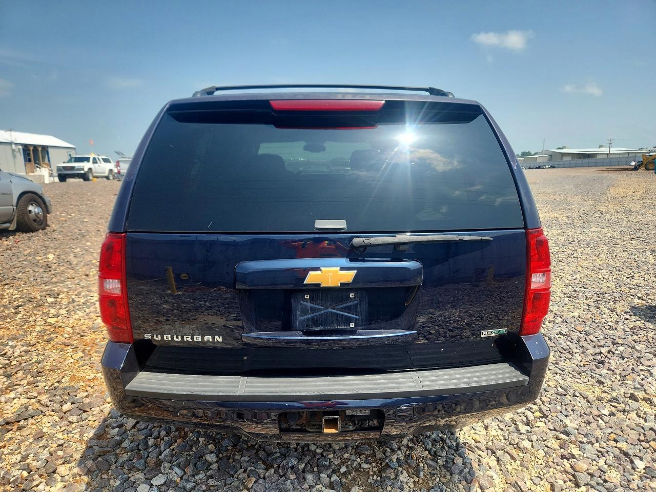 2008 Chevrolet Suburban K1500 Ls - Image 6