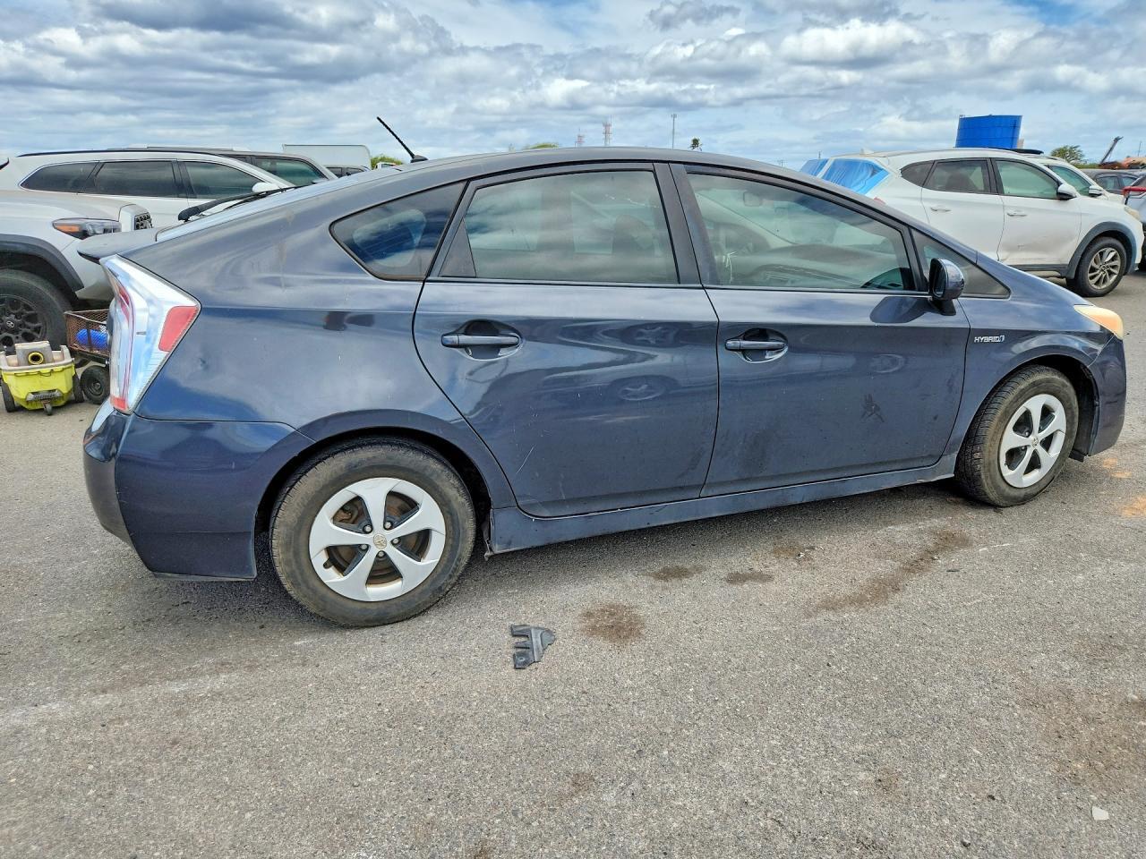 2013 Toyota Prius One - Фото 3