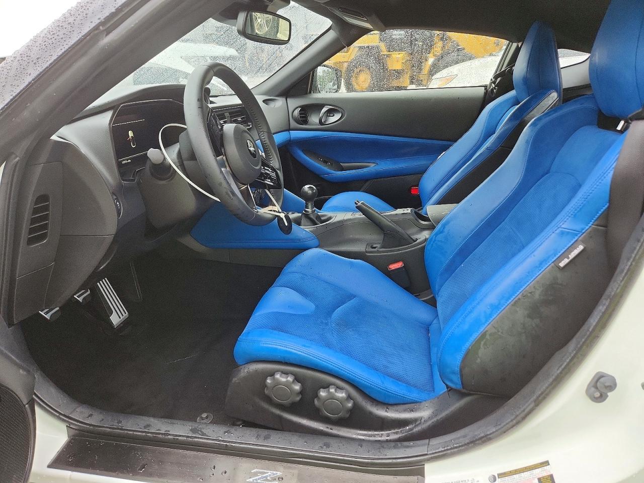 2025 Nissan Z Performance - Image 7