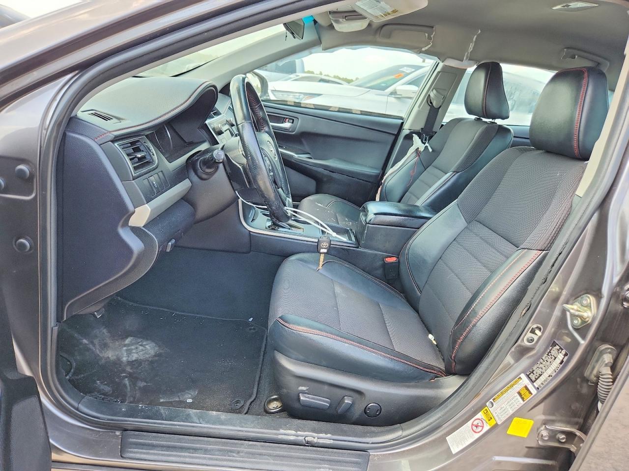 2016 Toyota Camry Se - Image 7