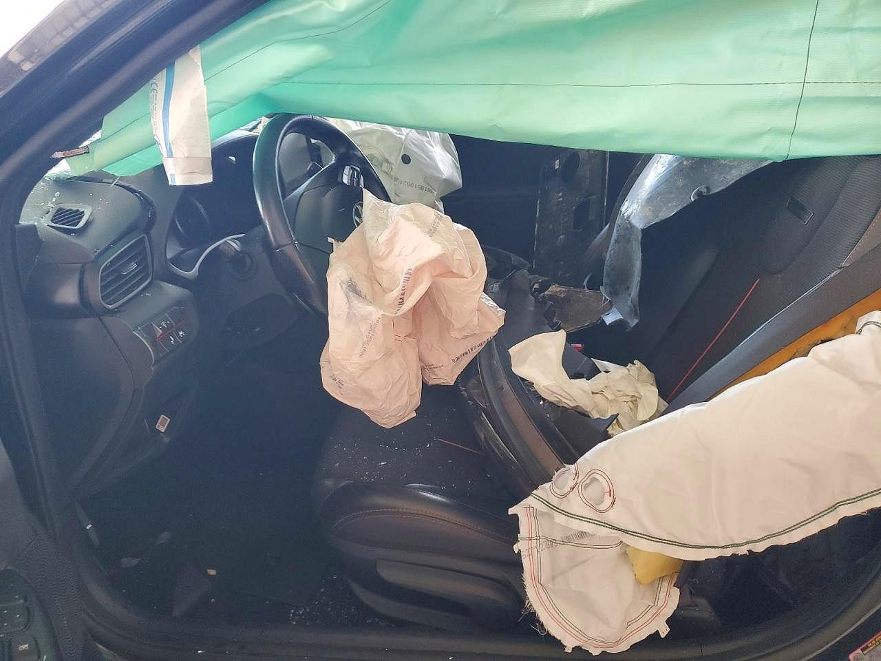 2020 Hyundai Veloster 2.0L Premium - Image 7