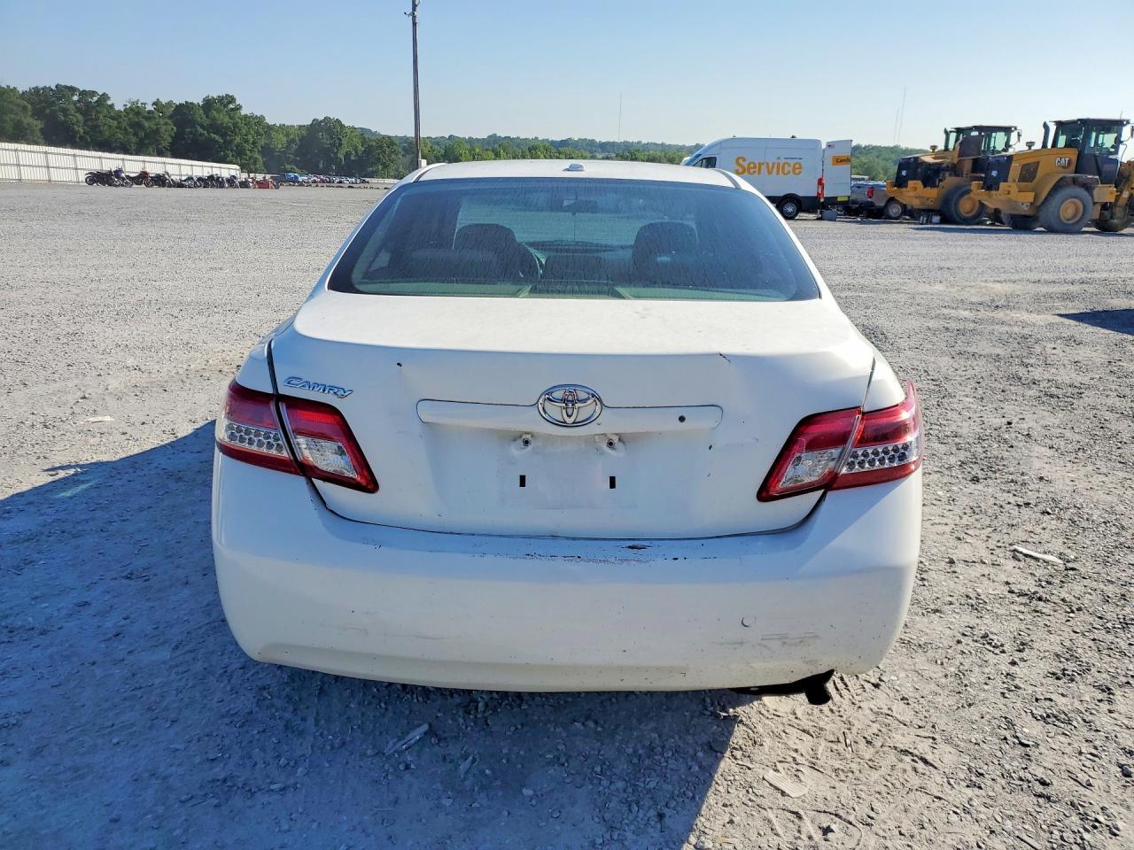 2011 Toyota Camry Base - Image 6