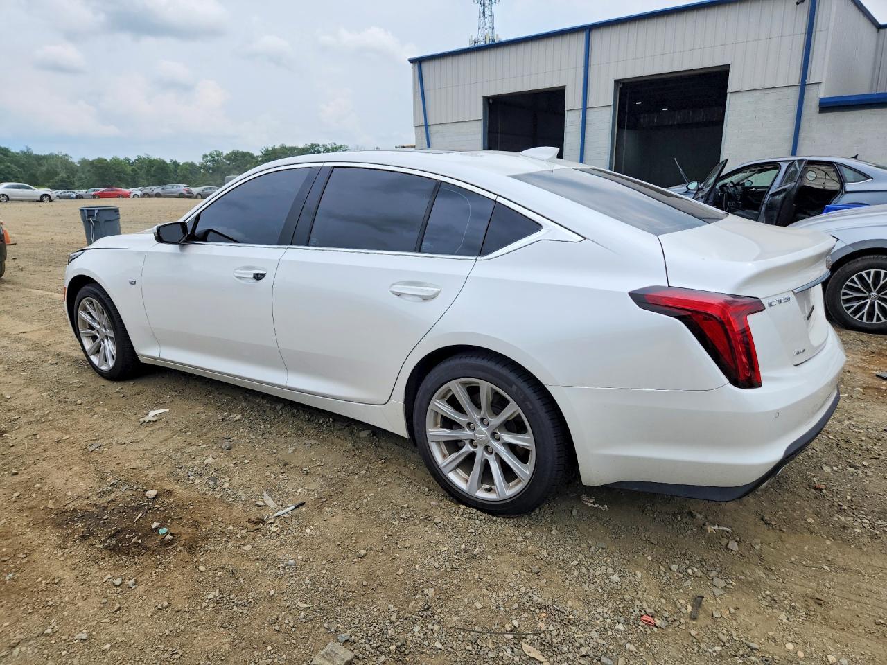 2024 Cadillac Ct5 Luxury - Image 2