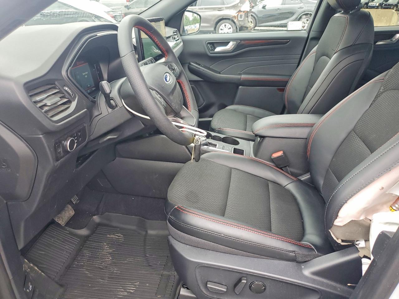 2026 Ford Escape St Line - Фото 7