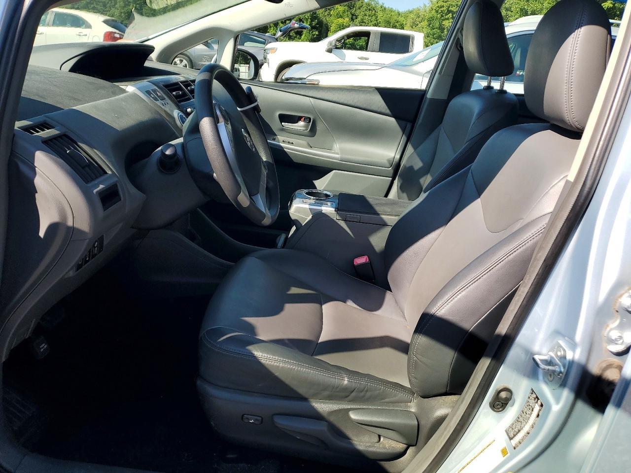 2012 Toyota Prius V Five - Image 7