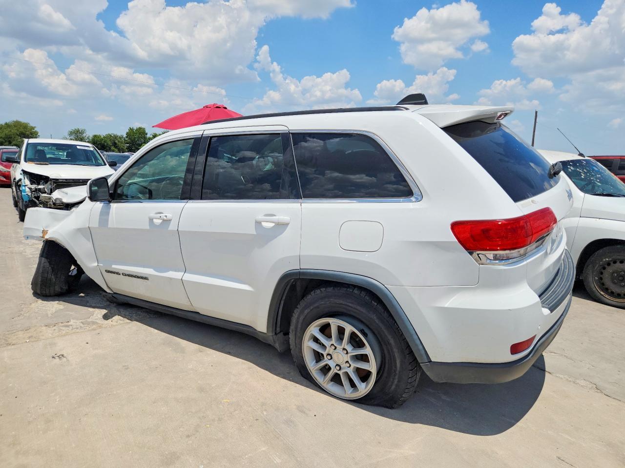 2018 Jeep Grand Cherokee Laredo - Фото 2