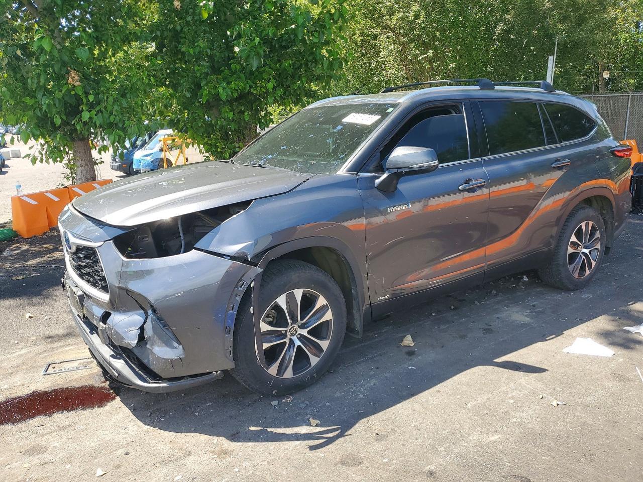 2020 Toyota Highlander Hybrid Xle