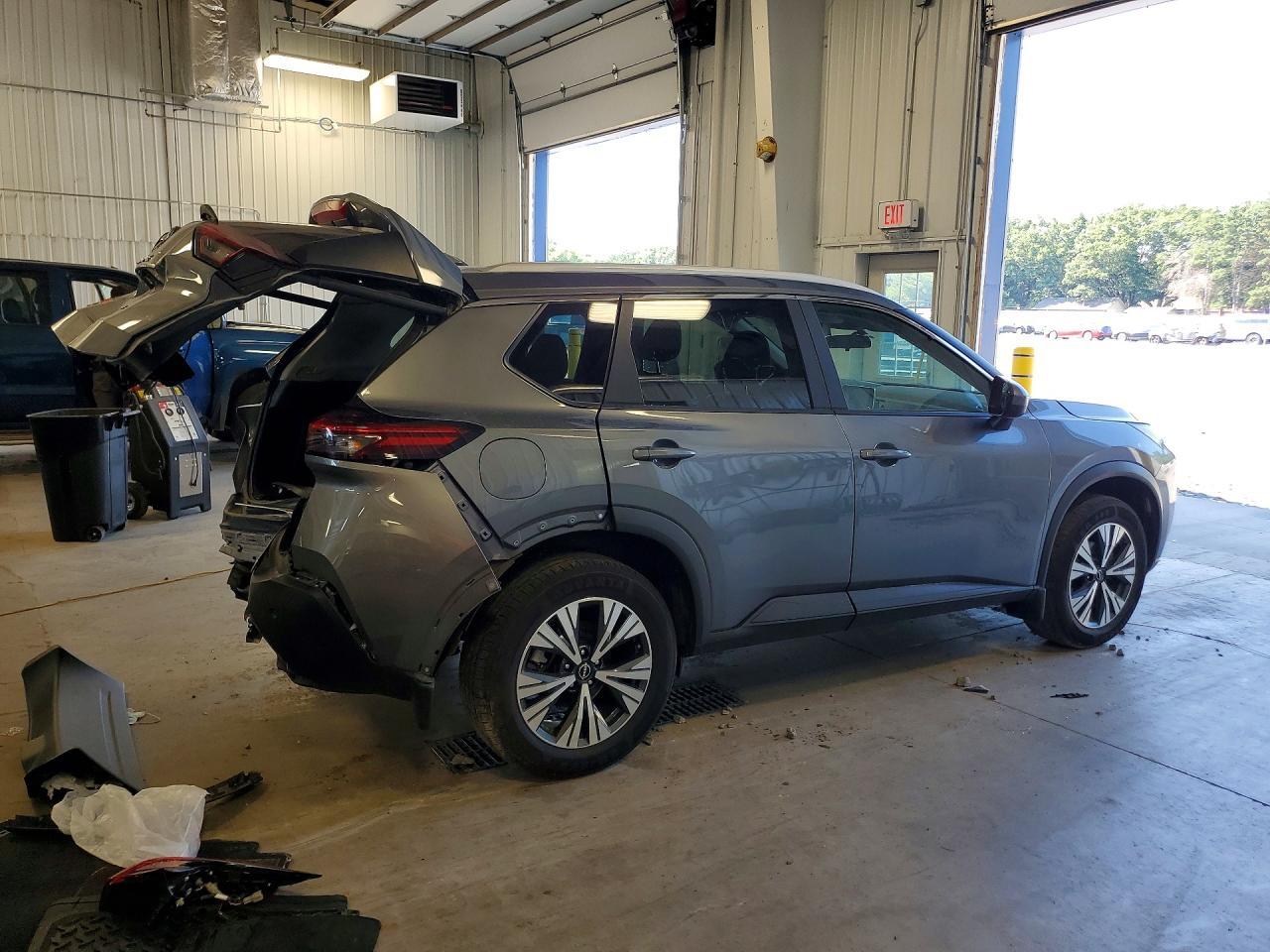 2023 Nissan Rogue Sv - Фото 3