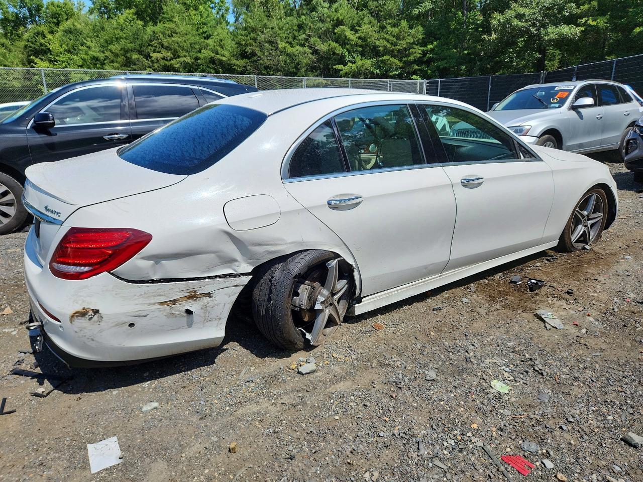 2017 Mercedes-Benz E 300 4Matic - Image 3