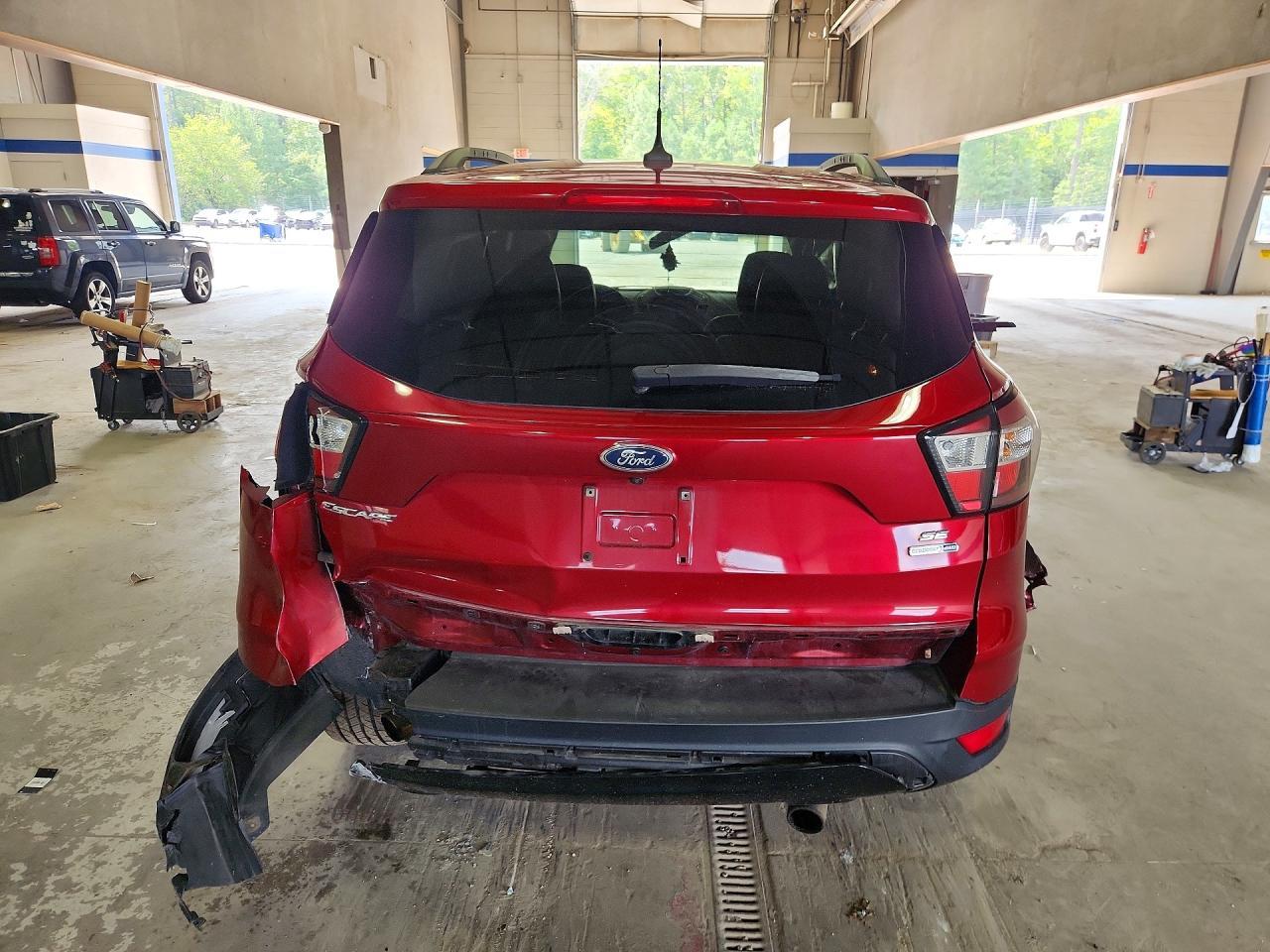 2018 Ford Escape Se - Фото 6