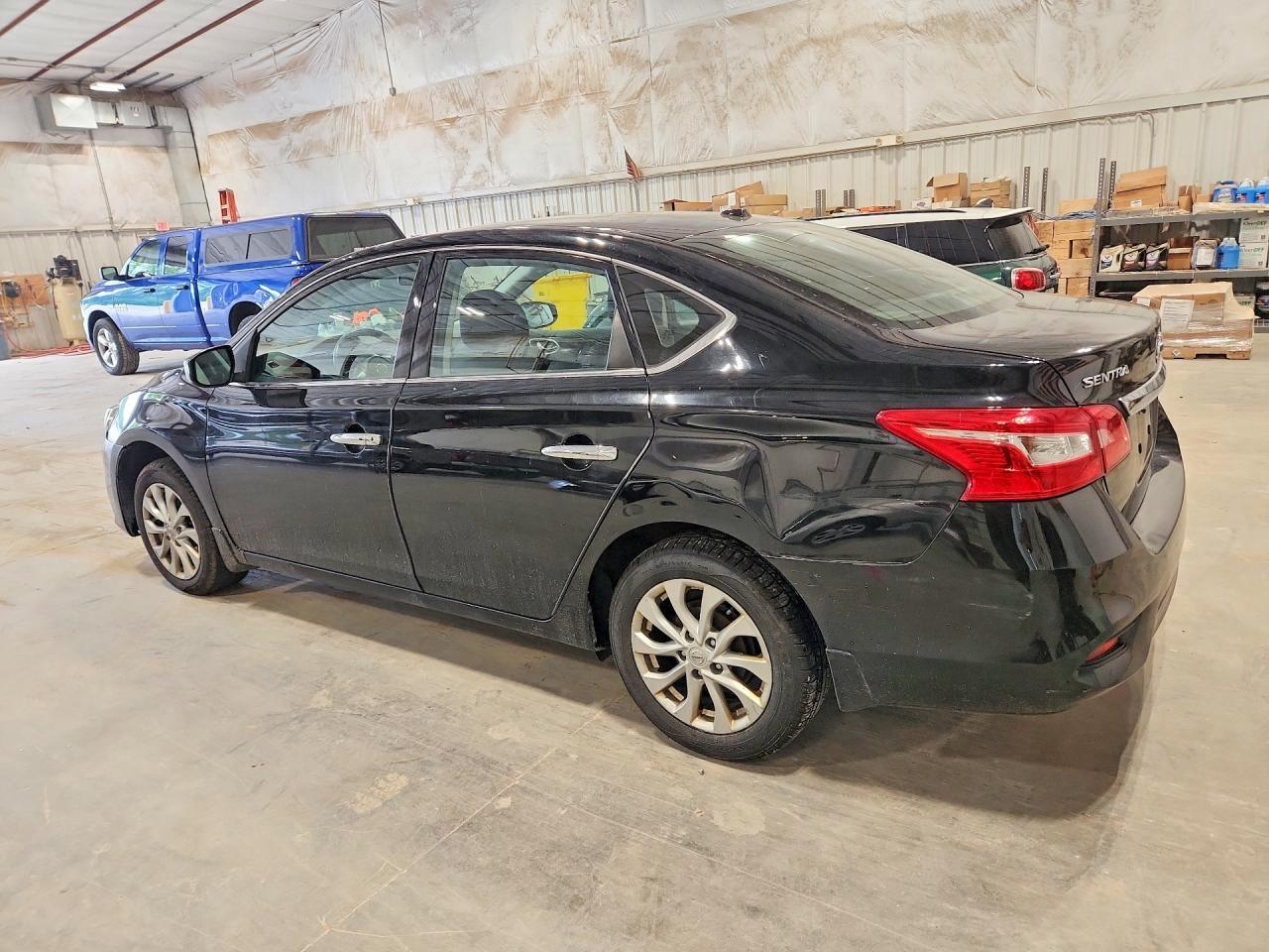 2018 Nissan Sentra S - Фото 2